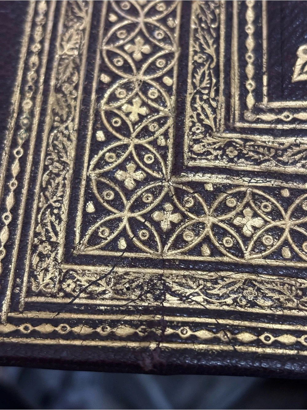 Vint Morocco OR 22 Carats Tooled Leather Writing Portfolio Folder 22 Karat Gold